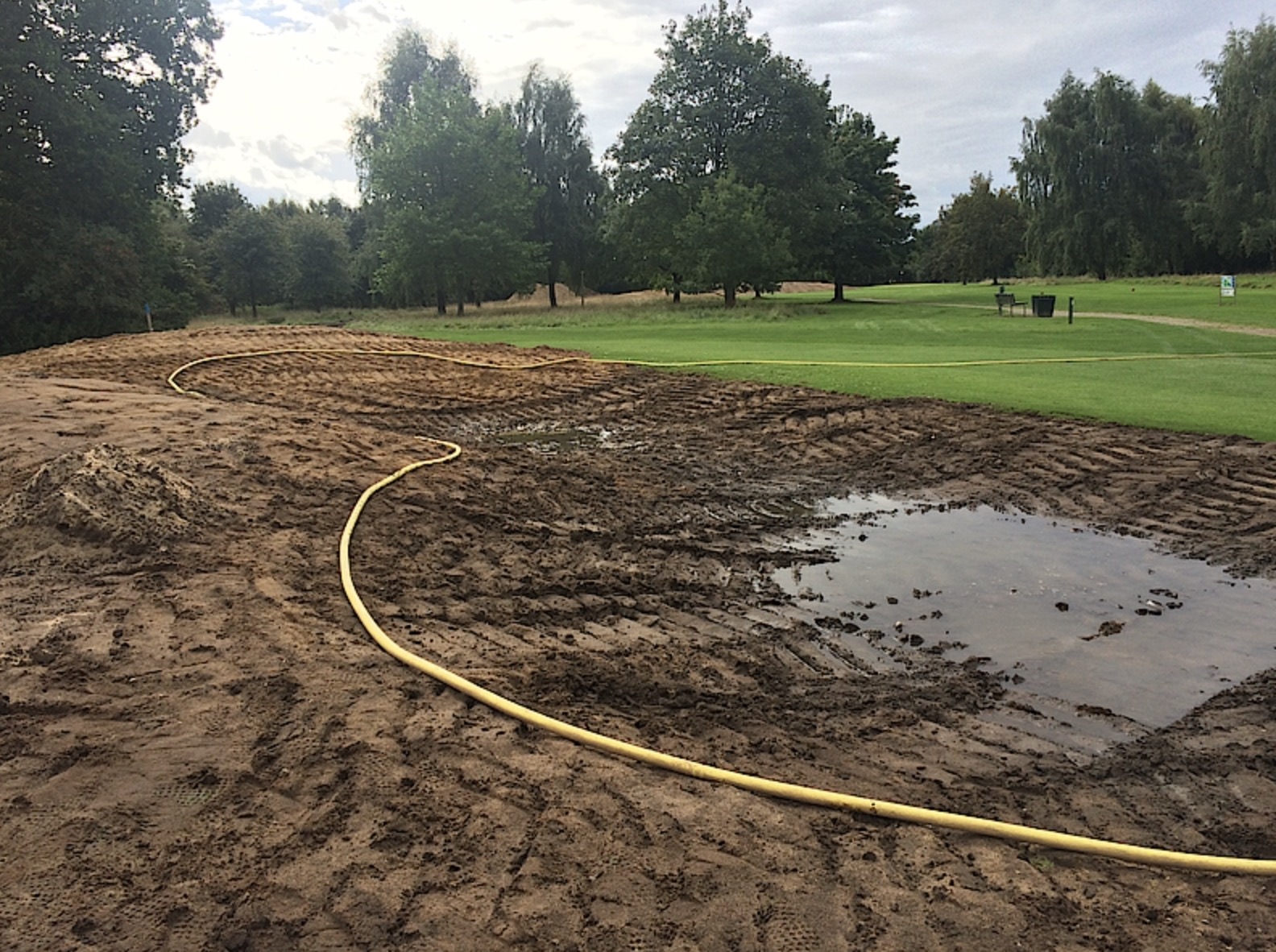 Neuer Bunkerverlauf Grün 1 - Drainage erforderlich
